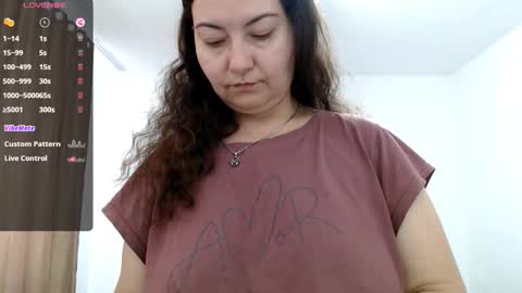 Emma online show from 11/17/25, 10:43