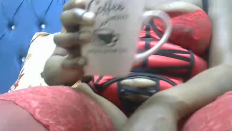 Snapshot of bustynolimit82 chatting on 09/28/25, 07:41 BustyNolimit82 online show from 09/28/25, 07:41