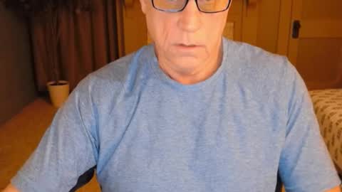 Snapshot of buttnakedfun954737 chatting on 12/16/24, 09:03 Miles online show from 12/16/24, 09:03