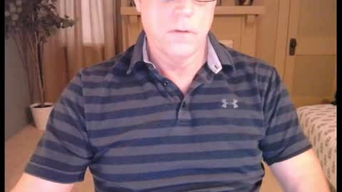 Snapshot of buttnakedfun954737 chatting on 02/09/25, 05:43 Miles online show from 02/09/25, 05:43