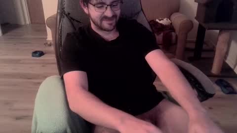 Snapshot of buttsmasher666 chatting on 10/30/25, 12:45 Astaroth Angel online show from 10/30/25, 12:45