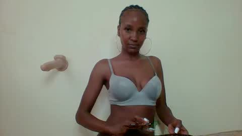 Snapshot of buttter_cup chatting on 01/29/25, 11:20 Claudia online show from 01/29/25, 11:20