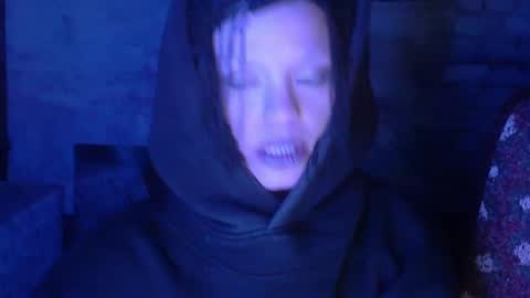 butytoy online show from 02/19/25, 04:55