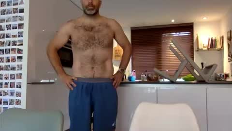 Snapshot of buurman1982isback chatting on 10/06/25, 10:12 buurman1982isback online show from 10/06/25, 10:12