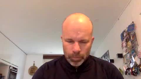 Snapshot of buurman1982isback chatting on 10/28/25, 08:40 buurman1982isback online show from 10/28/25, 08:40