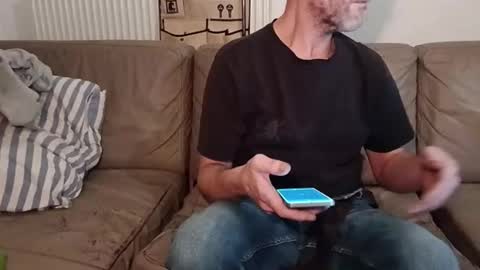 Snapshot of byvlrxsylbvy chatting on 11/18/25, 12:27 byvlrxsylbvy online show from 11/18/25, 12:27