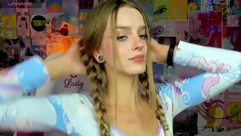 Snapshot of caaandy_girl chatting on 09/24/25, 06:33 Emily online show from 09/24/25, 06:33