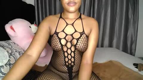 Snapshot of cadercey_kimmy01 chatting on 02/18/25, 12:26 EVA online show from 02/18/25, 12:26