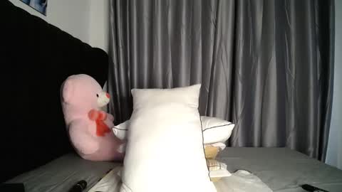Snapshot of cadercey_kimmy01 chatting on 02/22/25, 03:45 EVA online show from 02/22/25, 03:45