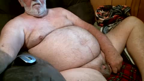 Snapshot of cajungrey75 chatting on 01/18/25, 05:26 cajungrey online show from 01/18/25, 05:26