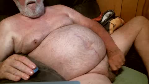 Snapshot of cajungrey75 chatting on 09/26/25, 11:20 cajungrey online show from 09/26/25, 11:20