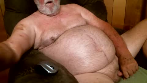 Snapshot of cajungrey75 chatting on 10/14/25, 11:00 cajungrey online show from 10/14/25, 11:00