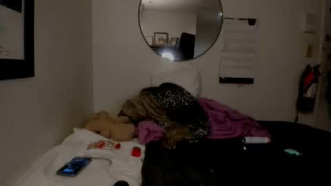 calaentemichele online show from 11/21/25, 05:28