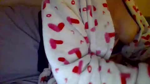 Snapshot of caligirl310r chatting on 01/03/25, 06:22 Caligurl Queen Head Fluffer In Charge Goddess of Cocktease Mistress of Holes online show from 01/03/25, 06:22