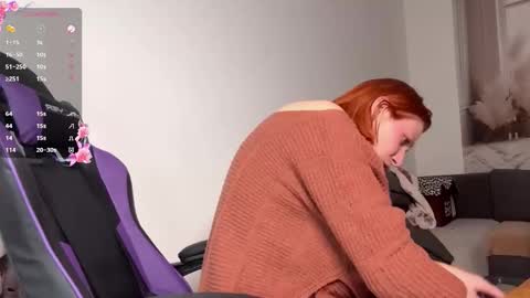 Snapshot of caliiie_of chatting on 10/22/25, 05:52 Caliiie of online show from 10/22/25, 05:52