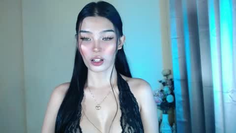 Snapshot of call_me__anna chatting on 12/26/24, 05:47 Anna online show from 12/26/24, 05:47