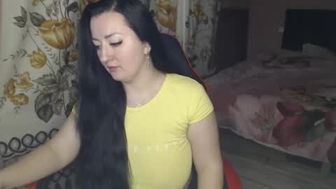 Snapshot of call_me_shaya chatting on 02/08/25, 03:53 Shaya online show from 02/08/25, 03:53