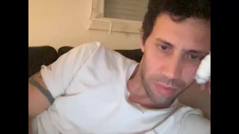 Snapshot of calmetvolupte chatting on 10/16/25, 10:33 calmetvolupte online show from 10/16/25, 10:33