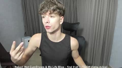 Snapshot of calvin_loves_you chatting on 10/07/25, 02:14 Hey I am Calvin online show from 10/07/25, 02:14