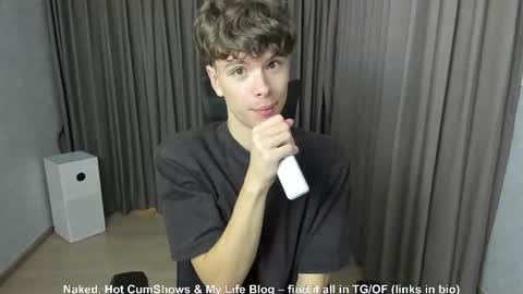 Hey I am Calvin  online show from 10/08/25, 02:14