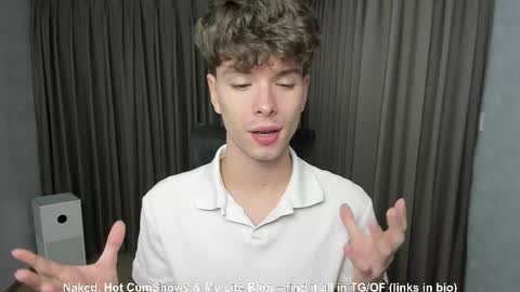 Hey I am Calvin  online show from 11/02/25, 02:08