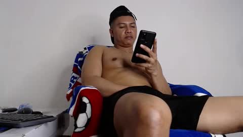 calvinhotlatino online show from 12/22/24, 10:25