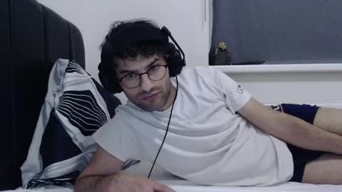 Calvinjohnlad online show from 12/25/24, 11:53