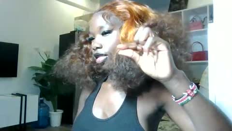 Princess online show from 11/02/25, 12:07