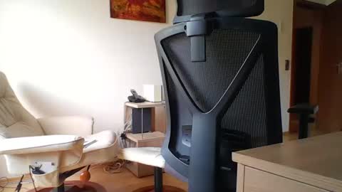 Snapshot of camcologne chatting on 09/10/25, 09:09 camcologne online show from 09/10/25, 09:09