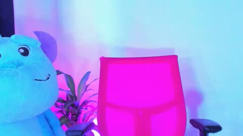 camelyharrper1 online show from 11/25/25, 06:30