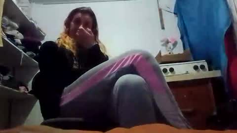 Snapshot of cameron_puppy chatting on 12/22/24, 07:00 Mara Catalina Romero Ordez online show from 12/22/24, 07:00