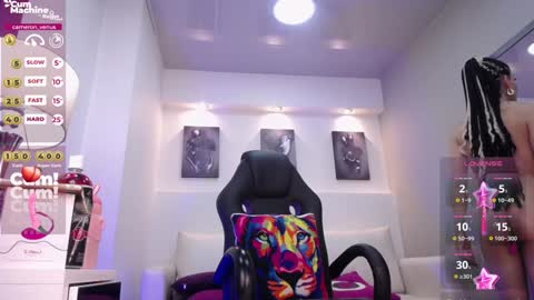 Snapshot of cameron_venus chatting on 01/30/25, 06:54 Venus online show from 01/30/25, 06:54