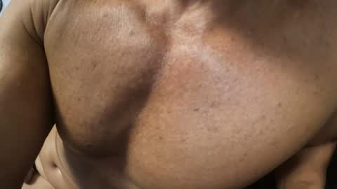 Snapshot of camfit51 chatting on 03/05/25, 04:45 CamFit51 online show from 03/05/25, 04:45