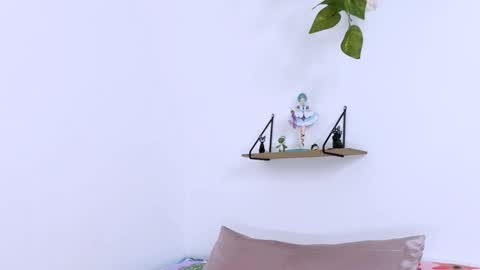 Snapshot of cami_casti777 chatting on 10/08/25, 10:13 trini-1000 online show from 10/08/25, 10:13