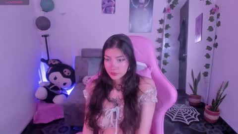 Snapshot of cami_mila99 chatting on 10/13/25, 10:32 CAMI online show from 10/13/25, 10:32