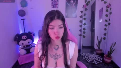 Snapshot of cami_mila99 chatting on 10/14/25, 10:32 CAMI online show from 10/14/25, 10:32