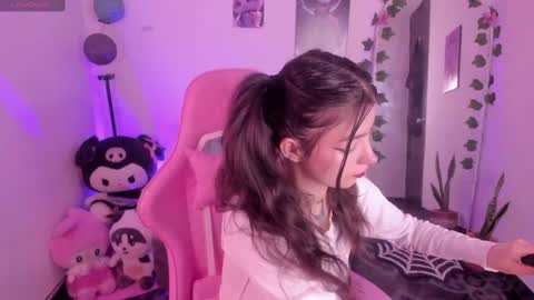 Snapshot of cami_mila99 chatting on 10/16/25, 09:49 CAMI online show from 10/16/25, 09:49