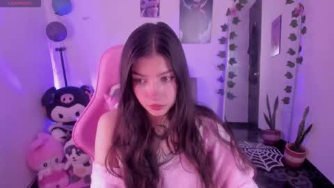 Snapshot of cami_mila99 chatting on 10/18/25, 11:05 CAMI online show from 10/18/25, 11:05