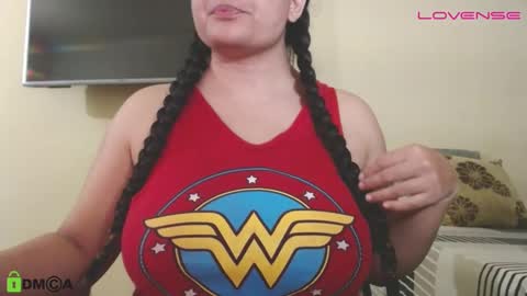 Camila  online show from 10/28/25, 03:47