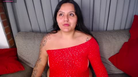 Snapshot of camila_belen chatting on 12/24/24, 12:22 Camila online show from 12/24/24, 12:22