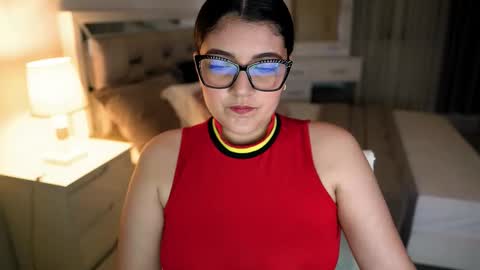 Snapshot of camila_buitrago chatting on 09/29/25, 11:09 Camila buitrago online show from 09/29/25, 11:09