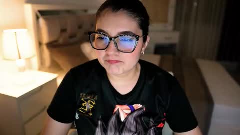 Camila buitrago online show from 10/19/25, 03:07