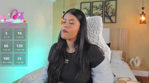camila_bustamante_ online show from 10/07/25, 03:31