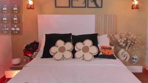 camila_bustamante_ online show from 10/23/25, 05:01