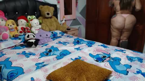 Snapshot of camila_rosess chatting on 09/16/25, 02:12 valentinaEpic way Ive been fucked 1515 online show from 09/16/25, 02:12