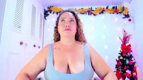 Snapshot of camilaa_foxxx chatting on 12/08/24, 09:41 camilaa foxxx online show from 12/08/24, 09:41