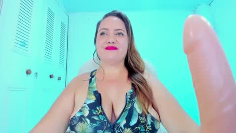 Snapshot of camilaa_foxxx chatting on 02/18/25, 06:58 camilaa foxxx online show from 02/18/25, 06:58
