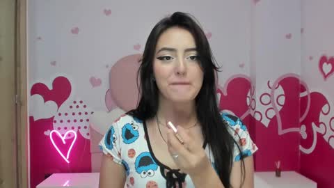 Snapshot of camilahunter__ chatting on 12/26/24, 11:21 Camila online show from 12/26/24, 11:21