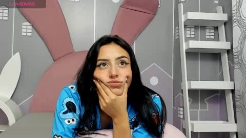 Snapshot of camilahunter__ chatting on 02/20/25, 06:39 Camila online show from 02/20/25, 06:39