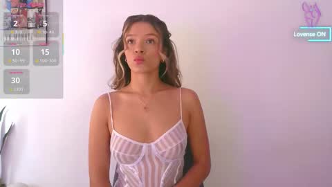 Camila Monroee  online show from 10/10/25, 03:22